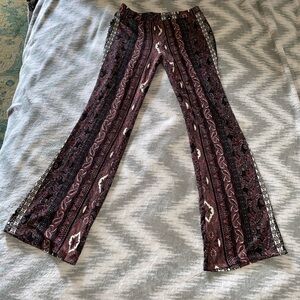 SKY AND SPARROW Linear Floral Red Womens Flared Pants Size S Limited edition